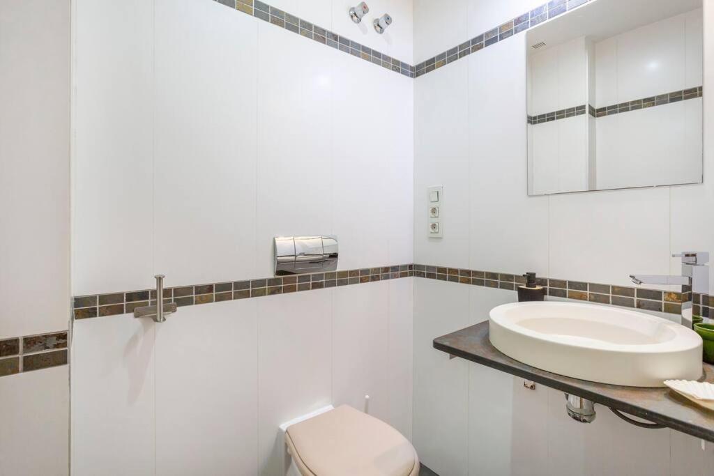 Marieta Apartment By The Castle With Ac 알리칸테 외부 사진