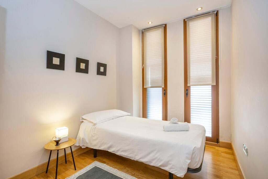 Marieta Apartment By The Castle With Ac 알리칸테 외부 사진