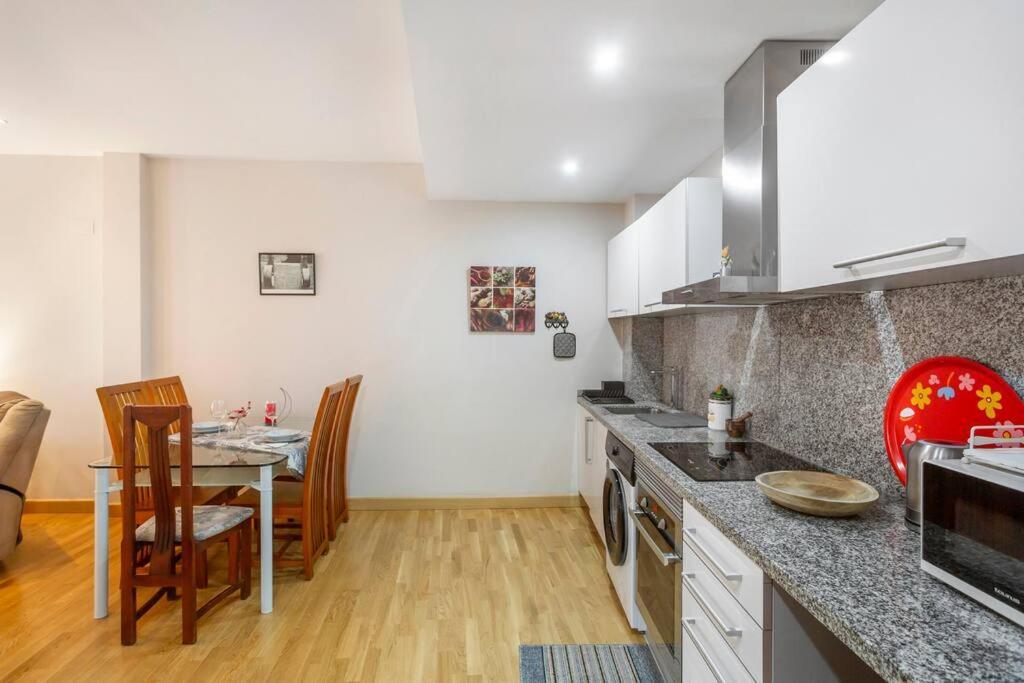 Marieta Apartment By The Castle With Ac 알리칸테 외부 사진