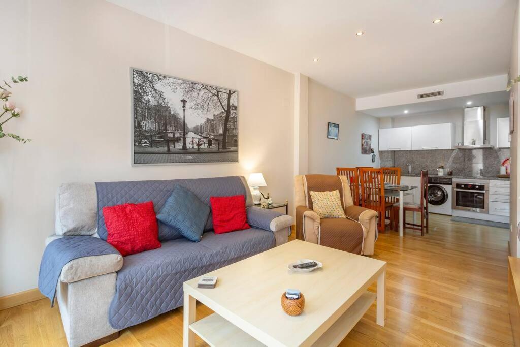 Marieta Apartment By The Castle With Ac 알리칸테 외부 사진