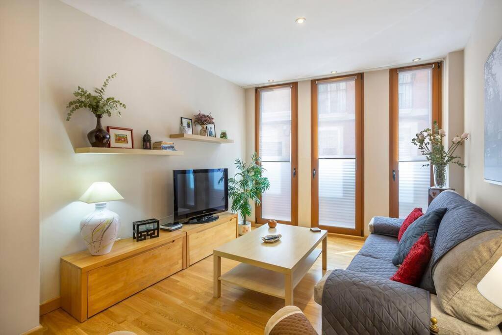 Marieta Apartment By The Castle With Ac 알리칸테 외부 사진